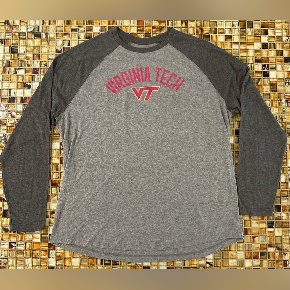 Men’s Captivating Apparel Virginia Tech Long Sleeve Shirt~2XL~NWOT~Pink Letters